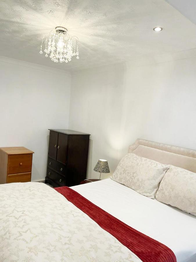 Blessings Of Peace Home Away From Home Κάρντιφ Εξωτερικό φωτογραφία