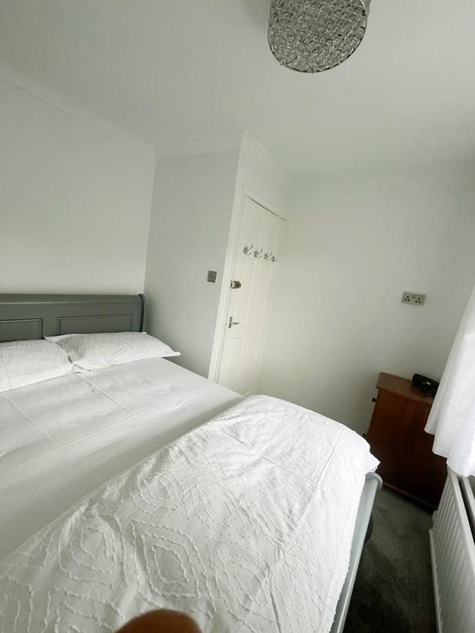 Blessings Of Peace Home Away From Home Κάρντιφ Εξωτερικό φωτογραφία