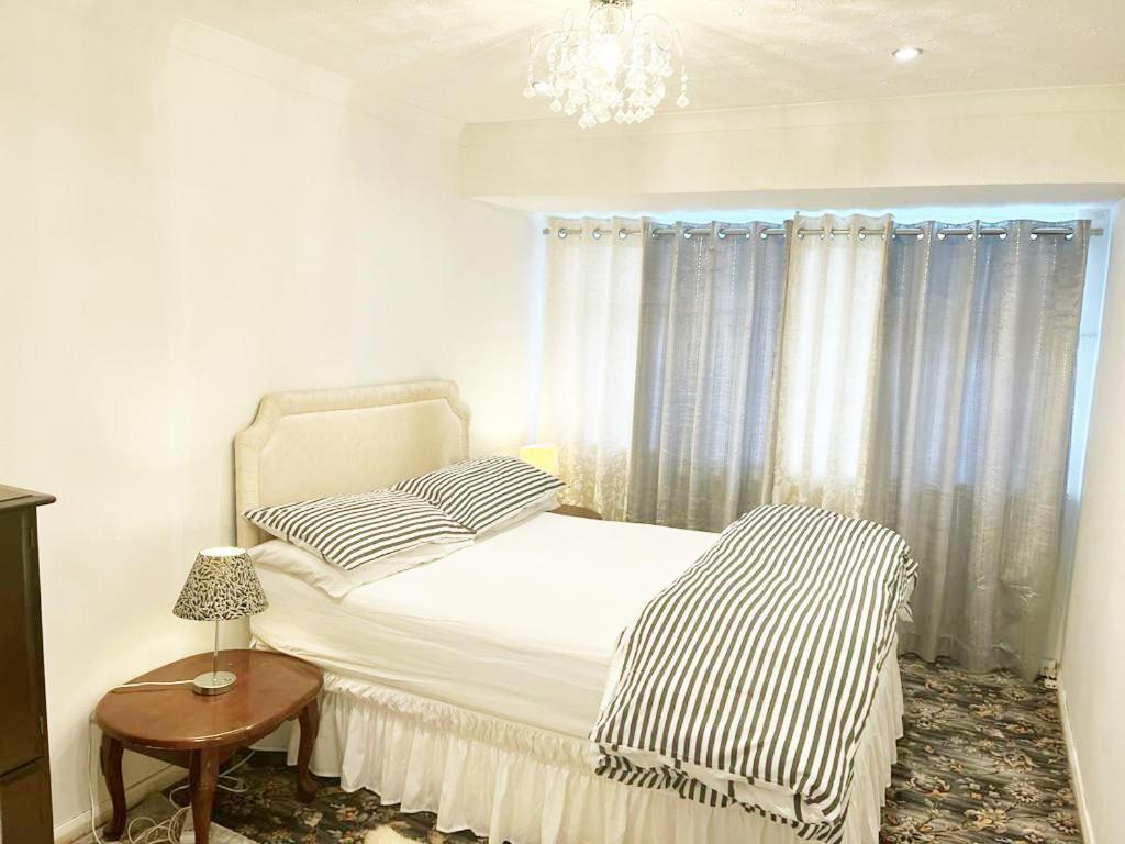 Blessings Of Peace Home Away From Home Κάρντιφ Εξωτερικό φωτογραφία