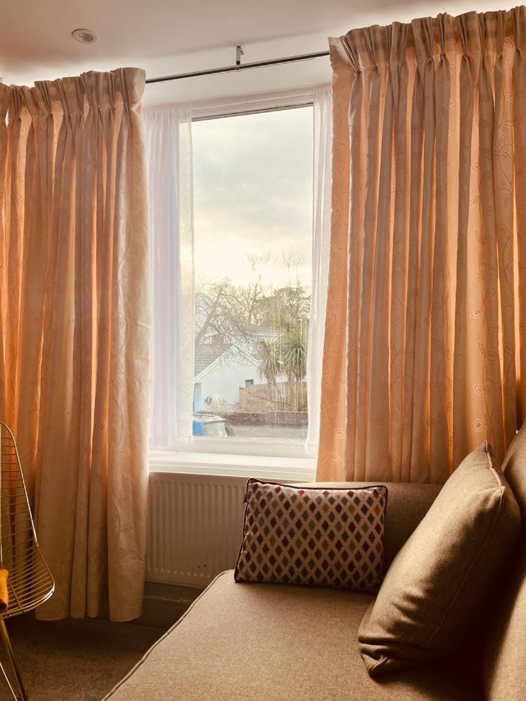Blessings Of Peace Home Away From Home Κάρντιφ Εξωτερικό φωτογραφία