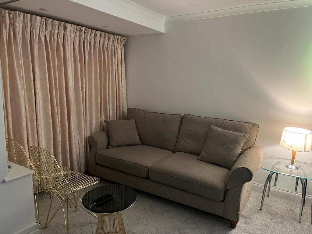 Blessings Of Peace Home Away From Home Κάρντιφ Εξωτερικό φωτογραφία